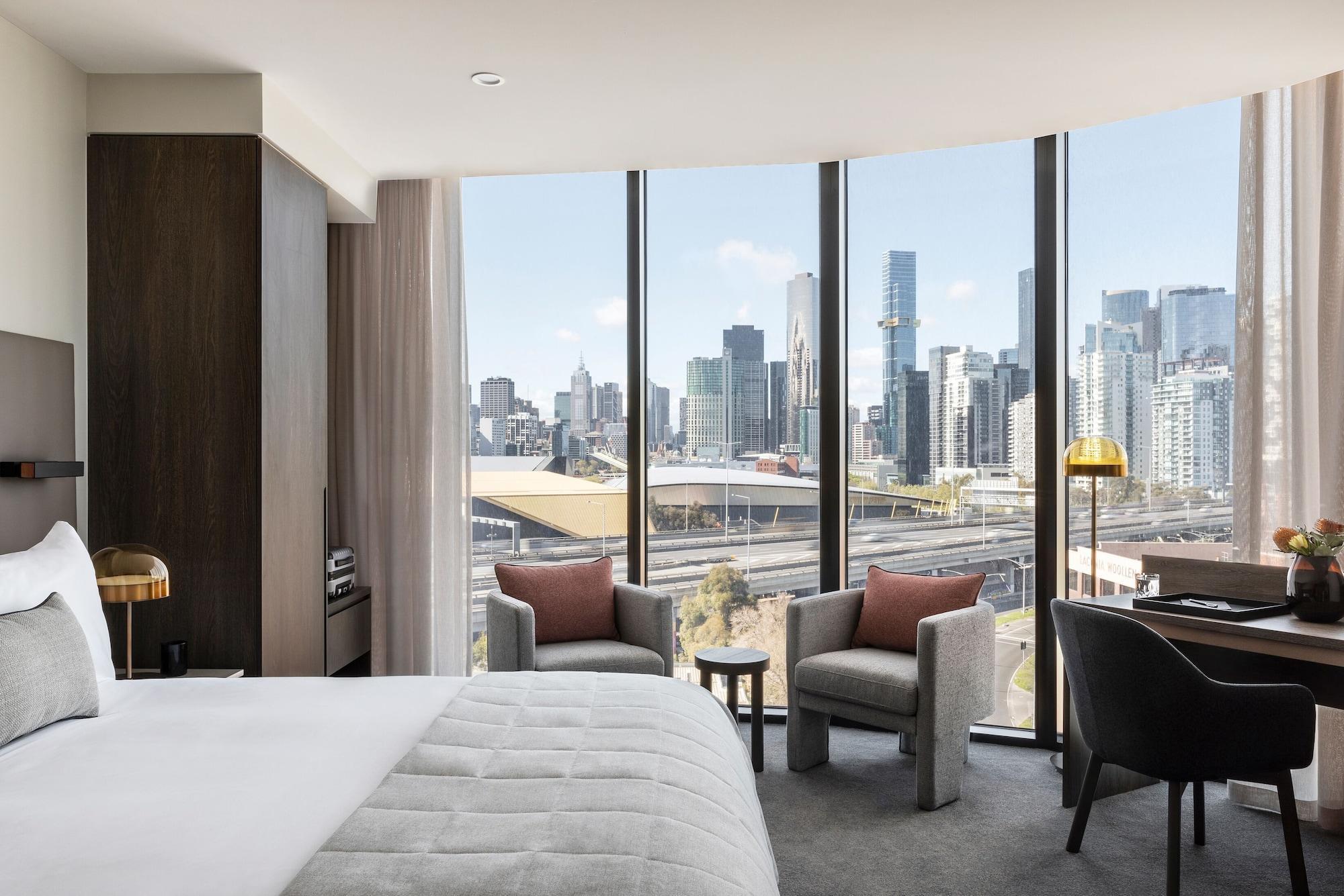 Oakwood Premier Melbourne Aparthotel Bagian luar foto A guest room at the Westin Melbourne