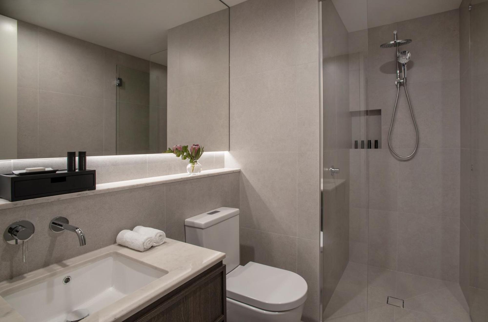 Oakwood Premier Melbourne Aparthotel Bagian luar foto